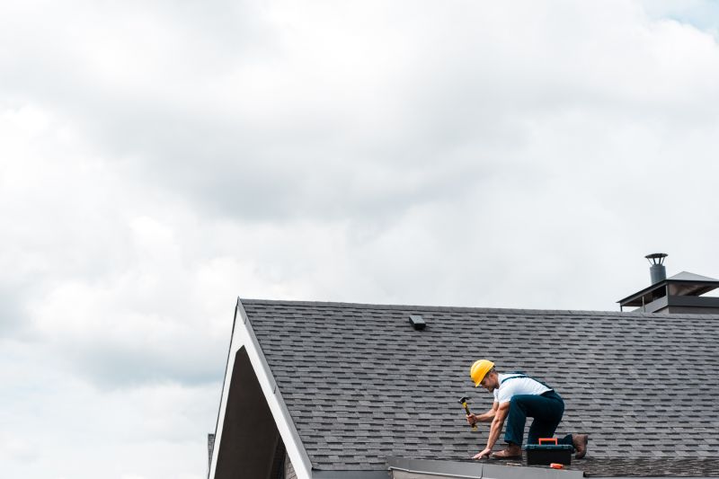 Experienced Roofing Technician